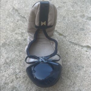 Butterfly Twists Nude/Navy Quilt Olivia Ballet Flats Women's Size 40/ 9 NWT